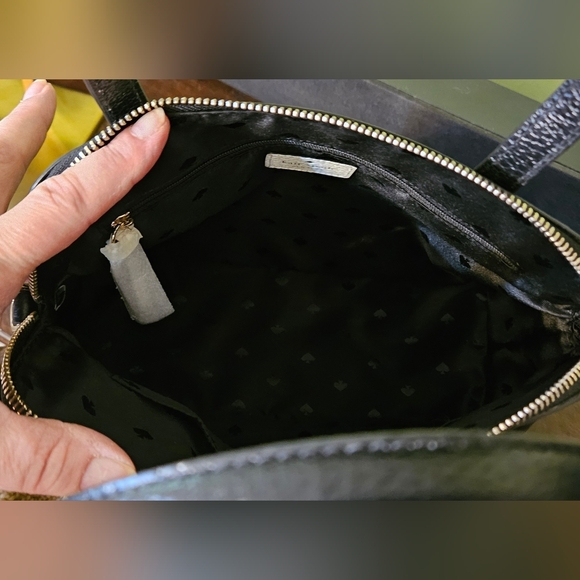 KATE SPADE Classic Handbag Crossbody Black White Bow New without tags - Picture 7 of 9